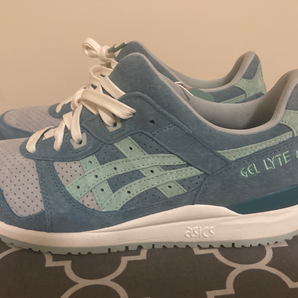 ASICS GEL - Picture 4 of 7